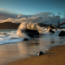 Tides, San Francisco, The Golden Gate Bridge