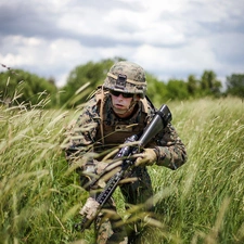 grass, soldier, Weapons