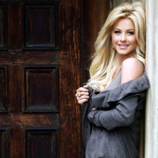 lovely, Julianne Hough