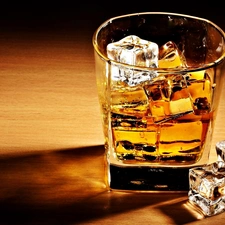 A glass, knuckle, ice, Whisky