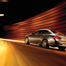 Infiniti G37, tunnel