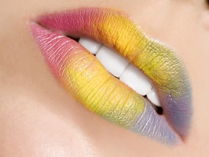 color, lips
