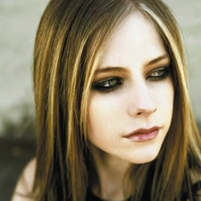 Avril Lavigne, Eyes, The look, green ones