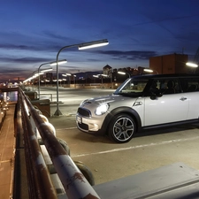 Mini Clubman, parking