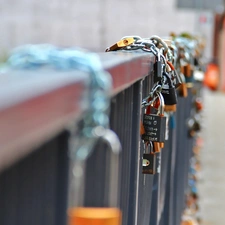 Padlocks, strings, Jordan, Poznań, bridge