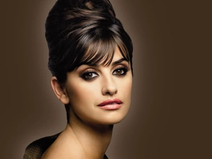 Penelope Cruz, bun