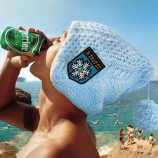 Head, water, Perrier, Hat