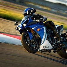 New, Yamaha R1