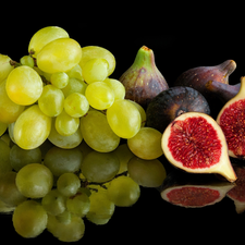 figs, Grapes, reflection, green ones