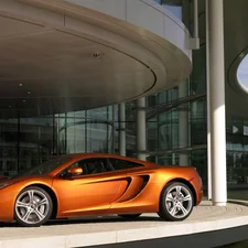 McLaren MP4-12C, saloon