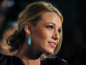 ear-ring, Blake Lively, turquoise